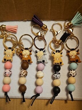 Five Cute Highland Cow Beaded Keychains with Tassel